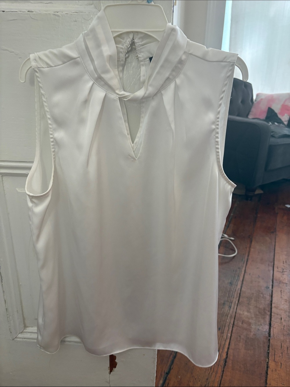 Halogen White Sleeveless Cut-Out-Neck Blouse